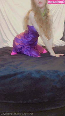 thighbaby69 - My 3 favorite little words  I m cumming now   diggyb