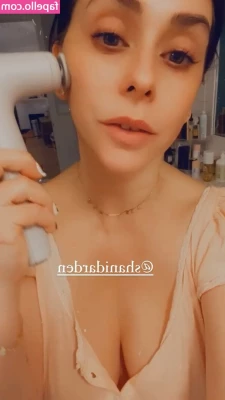 Jennifer Love Hewitt [ jennifer-love-hewitt ] - Bite them for me
