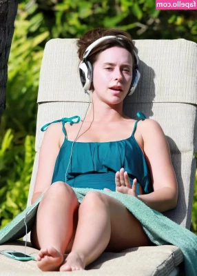 Jennifer Love Hewitt [ jennifer-love-hewitt ] - Extra good girl tonight