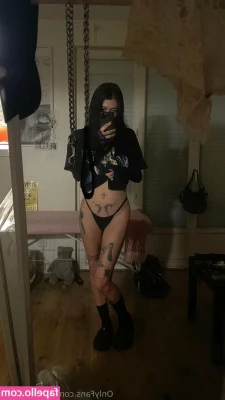 puppymartyr - cheeks cheeks cheeks bc I ve got nothing else to show off   swipe
