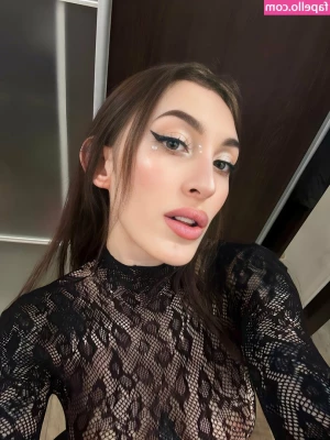 sarah_black_prvt - Booty shots