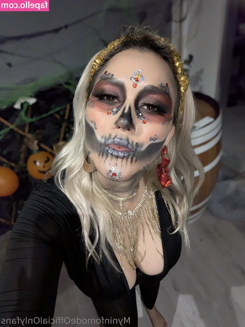 myninfomode - Do you like my ass in your face? 🍑
