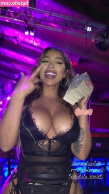 Rachel Estrada [ rachel-estrada ] - what do you prefer?