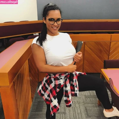 mihisorensen - She a freak playing with my dick @juliettesweetz