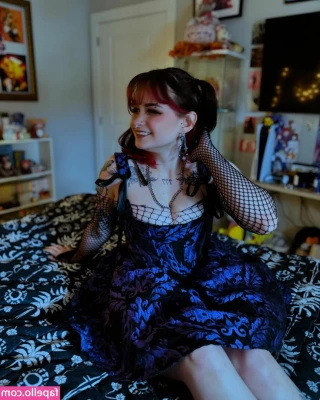 Pumpknprincess - I have been dealing with my phone service all day  Sorry
