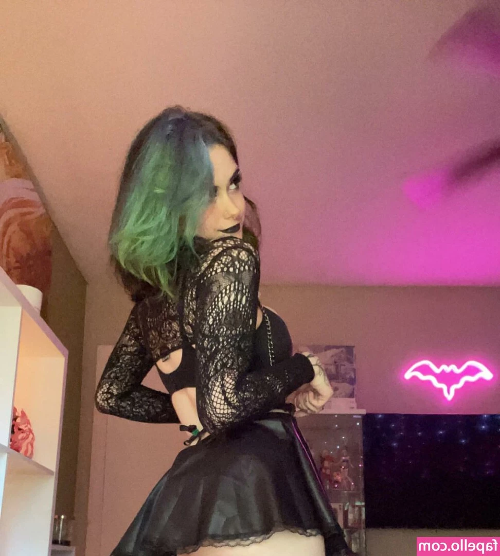 Pumpknprincess - Don't think. Just obey