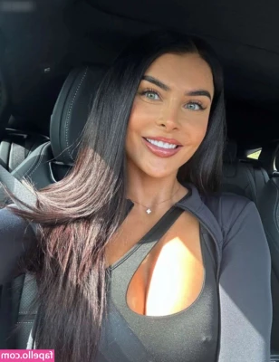 Lisa Del Piero [ lisa-del-piero ] - Wanna play?