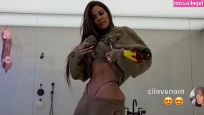 Khloe Kardashian [ khloe-kardashian ] - 😈😈 Push me up against a wall and kiss me all over 😈😈
