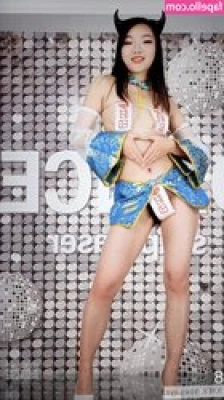 yingxiu.xyz [ yingxiu-xyz ] - What if I put your head between my legs