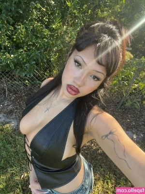 Icureduu - Can I sit on your lap and tell you what I want for Christmas