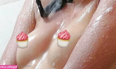 baabii.cute [ baabii-cute ] - Ejaculating in the bath like a sea animal  What lucky boys are