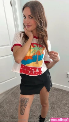 miamonroefans - Some sexy pics topless xx