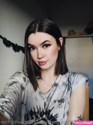 hecatewhitewitchfree - je suis horny ce soir as-tu une idée comment me faire venir