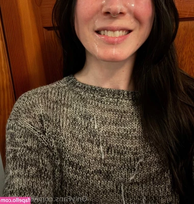jenn_lfree [ jenn-lfree ] - Can I be your teddy bear tonight