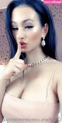 emmietinker - Stream started at 04 06 2021 07 58 am  BBW Barbie in da hizzouse