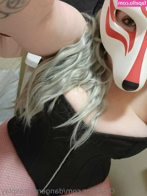 dangergirlcosplay - Licking my toes