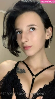 lily_shine [ lily-shine ] - Oi  Feliz Segunda-feira do seu pêssego favorito da Brazil