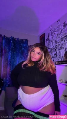 bbwkittyattack - Fit from the concert I went to Friday night  Who wanna get dicked