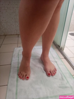 Prii_feet [ prii-feet ] - Pussy Play I was feeling naughty  stripping this dress back and