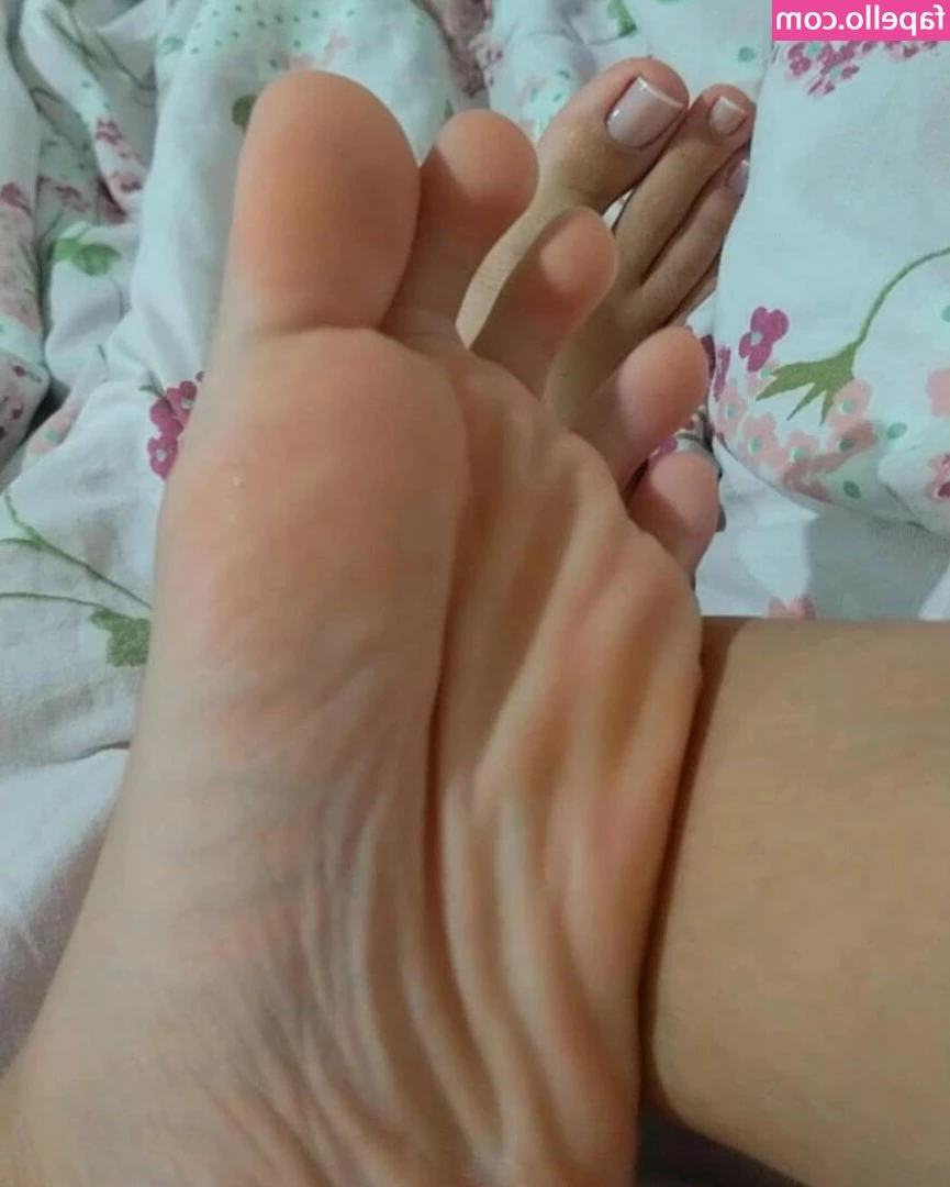 Prii_feet [ prii-feet ] - Clothes Shopping with my mom and decided to film some fun for y all