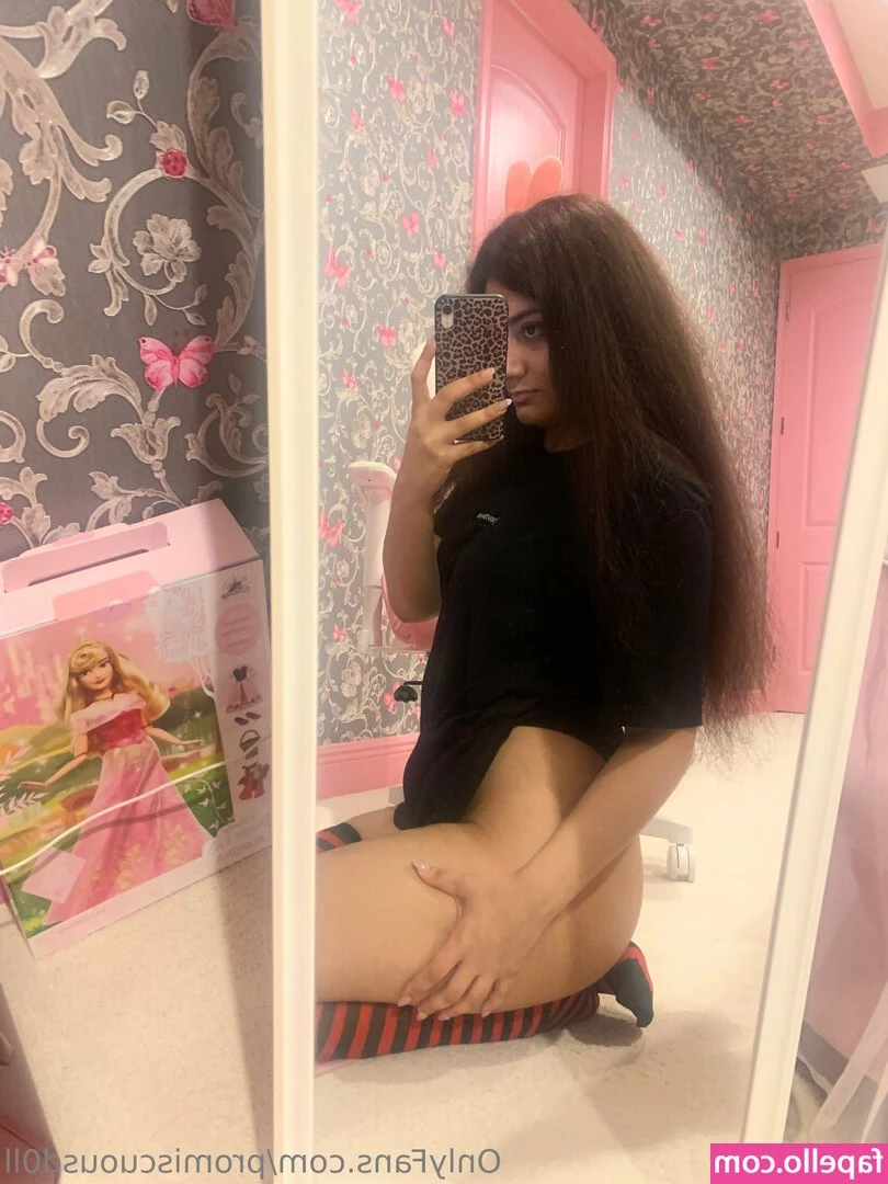 promiscuousd0l1 - Throwback to this fucking incredible foot ass combo