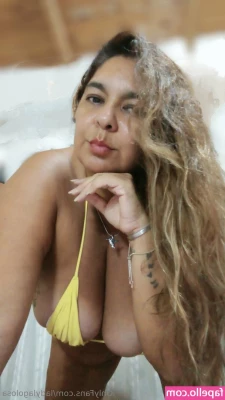 ladylagolosa - ¿Te la vas a jalar para nosotras? Imaginate que estamos ahi contigo