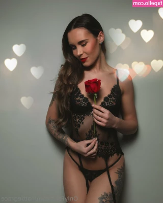 hattiegrace - Morning Selfie