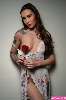 hattiegrace - Love being naked outside
