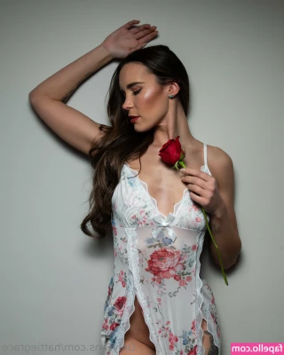 hattiegrace - Horny in bed playtime after I'd already cum this day 😜