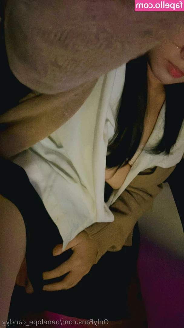 penelope_candyy [ penelope-candyy ] - I love when he grab my ass