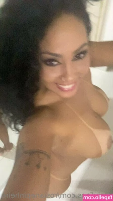 Rosiane Pinheiro [ rosiane-pinheiro ] - Who wants to see  holly_berries   me and watch me   like and comment