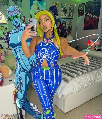 anissa808 - Getting Ready for a date tonight. Do you think I should skip the
