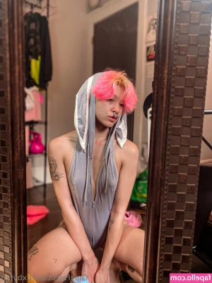 Bxbyfxg - Tiddies... How long would you spend touching mine?