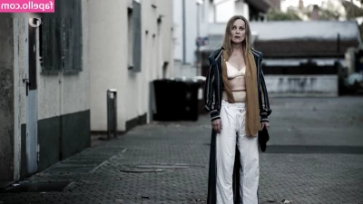 Tatort - Sex & Crime [ tatort-sex-amp-crime ] - New dress  you like it    Nuovo vestito  vi piace