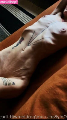 problemwiththesun - Good morning guys! Buy me a treat? Maybe I’ll send you a treat!
