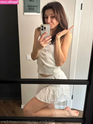 jennyssweetdiary - In black stockings without panties