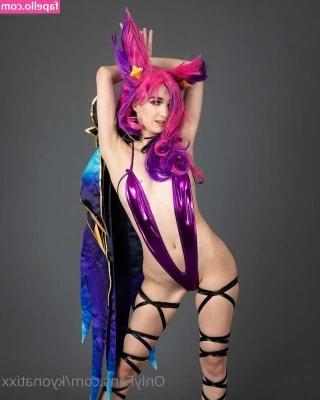 Kyonatix - Who wants to pull down my ass and fuck it