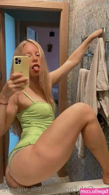 elli_elli [ elli-elli ] - We all know you want some booty