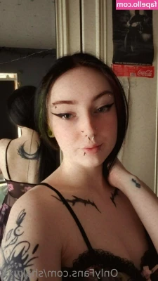 shakyxx - Jerking off before work
