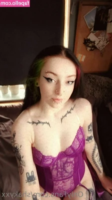 shakyxx - another hooti video so soon?!?!?!!!! wow aren't i such a good girl