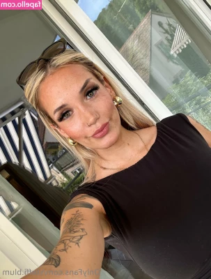 Steffi Blum [ steffi-blum ] - Eita banho gostoso 🥵🔥