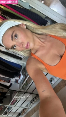 Fiichen - Cock crazy  lil sissy whore  P
