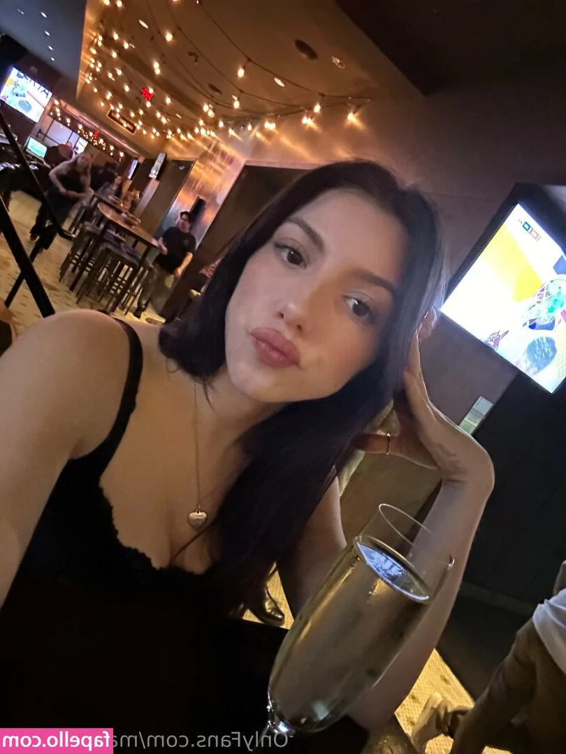 cameronkimberly - Sin bragas