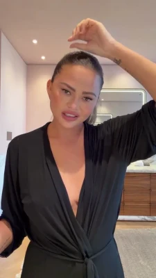 Chrissy Teigen [ chrissy-teigen ] - If Im not a good girl you fuck me in doggy daddy?