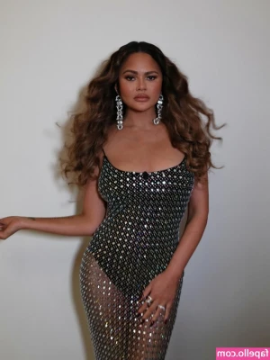 Chrissy Teigen [ chrissy-teigen ] - 🐣EASTER SALE🐣  all the details: 🐰 from NOW - sunday,