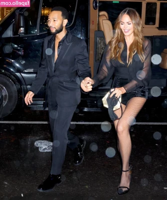Chrissy Teigen [ chrissy-teigen ] - Feelin  fresh in white  I m mostly going to post  pics of my   and  