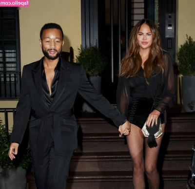 Chrissy Teigen [ chrissy-teigen ] - I’ll return, if the moneys right…