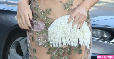 Chrissy Teigen [ chrissy-teigen ] - feeling down