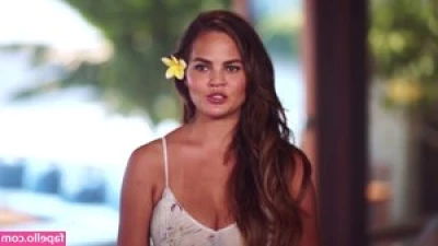 Chrissy Teigen [ chrissy-teigen ] - Antes de bañarnos