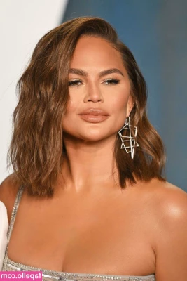 Chrissy Teigen [ chrissy-teigen ] - Birthday in one week    I really need a pedicure and a waxing  Ugh it